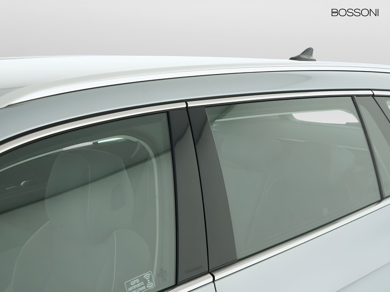 37 - Volkswagen Passat 2.0 tdi scr evo 150cv business dsg