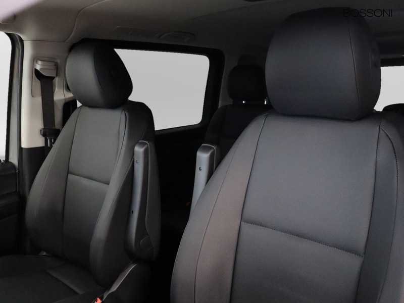 7 - Mercedes Vans Vito mixto 116 cdi long select 9g-tronic