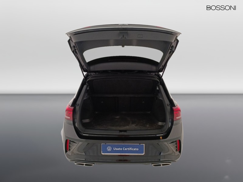 31 - Volkswagen T-Roc 1.5 tsi act r line dsg