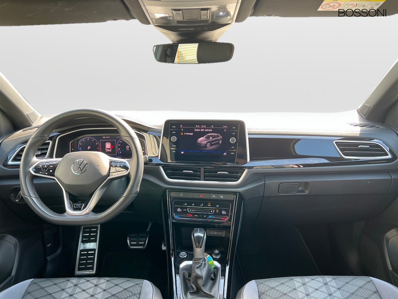 13 - Volkswagen T-Roc 1.5 tsi act r line dsg