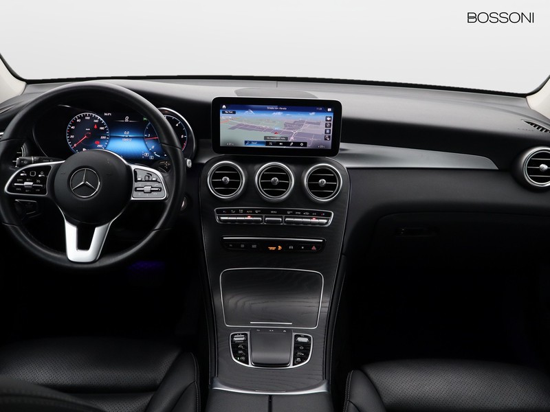 13 - Mercedes GLC suv 220 d sport 4matic 9g-tronic plus