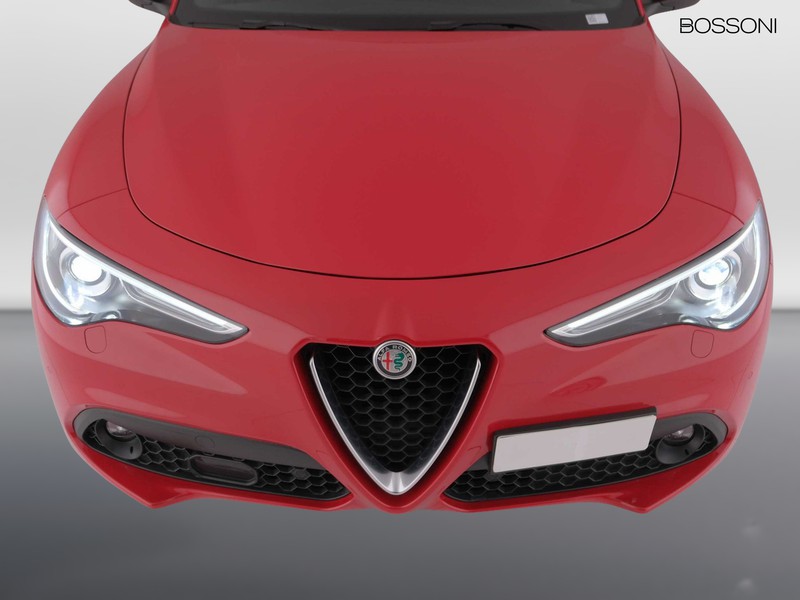 13 - Alfa Romeo Stelvio 2.2 turbo 210cv ti q4 at8