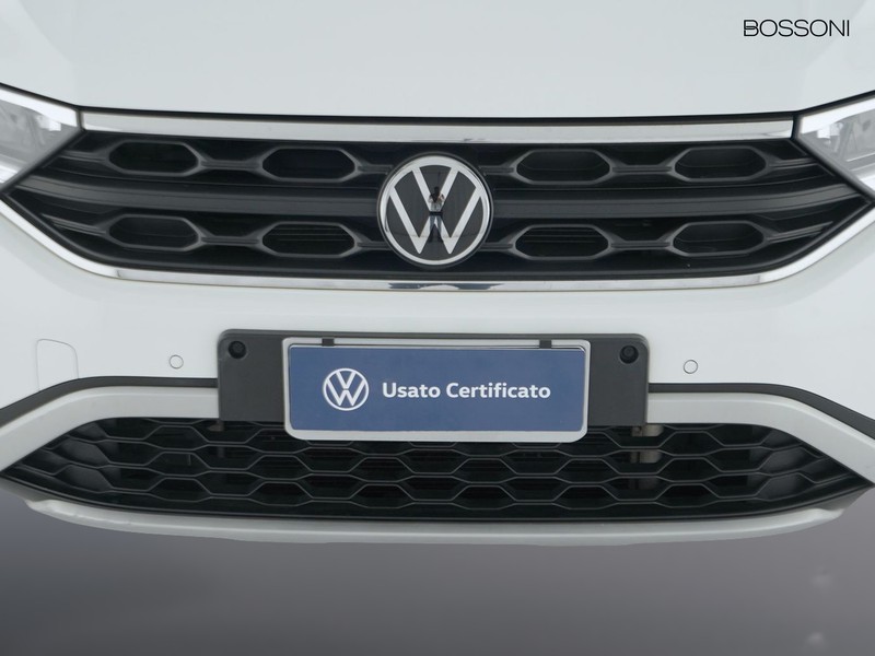 13 - Volkswagen T-Roc 2.0 tdi scr 150cv life dsg