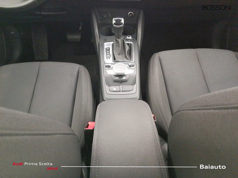 13 - Audi Q2 30 2.0 tdi admired advanced s tronic