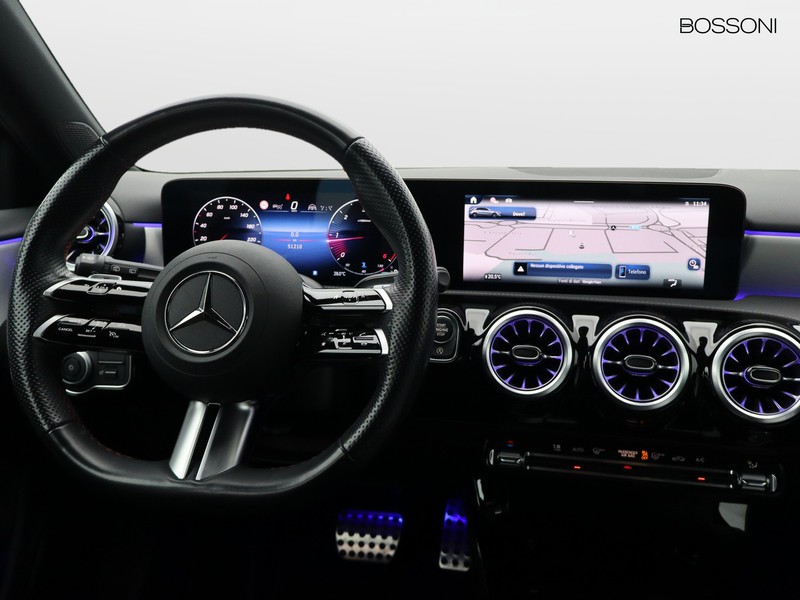 13 - Mercedes Classe A 180 d amg line advanced plus speedshift dct amg 8g