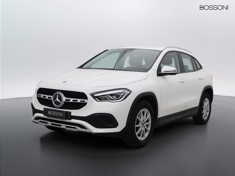 1 - Mercedes GLA 200 business extra 7g-dct
