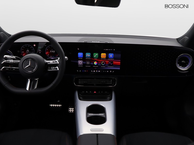 13 - Mercedes GLB 200 advanced plus 8g-edct