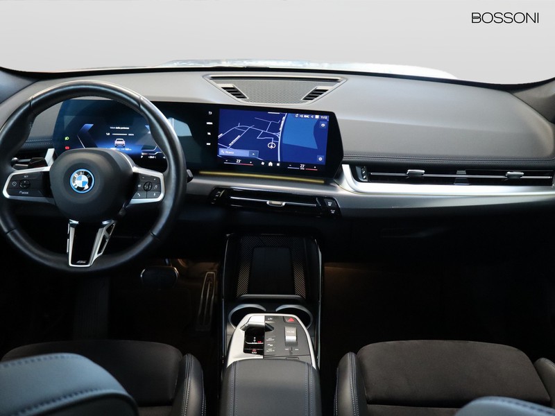 13 - BMW X1 i20 edrive msport