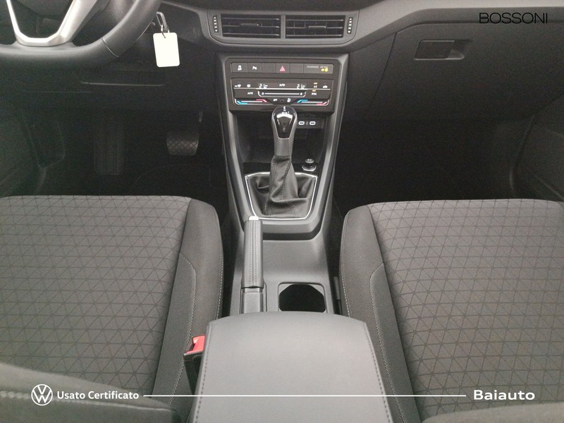 13 - Volkswagen T-Cross 1.0 tsi 110cv style dsg