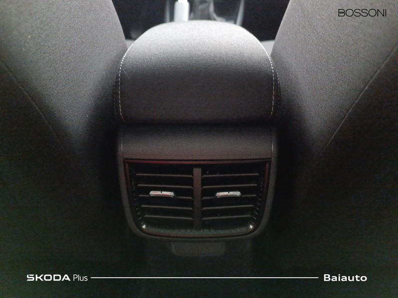 13 - Skoda Fabia 1.0 mpi 80cv 130 edition