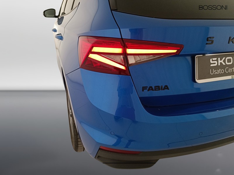 25 - Skoda Fabia 1.0 mpi 80cv 130 edition