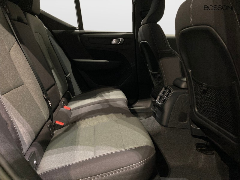 7 - Volvo XC40 1.5 t5 recharge plug-in-hybrid plus dark automatico