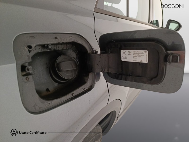 31 - Volkswagen T-Roc 2.0 tdi scr 150cv life dsg