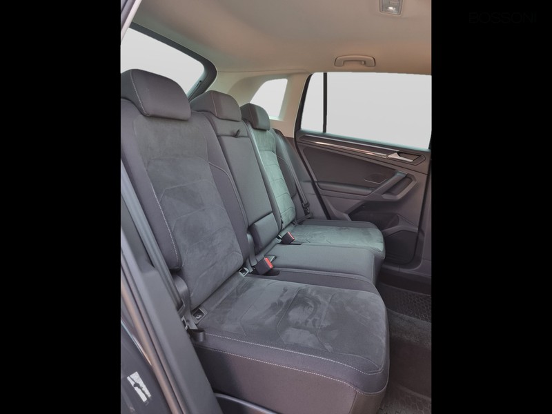 13 - Volkswagen Tiguan 1.5 tsi act 150cv elegance dsg