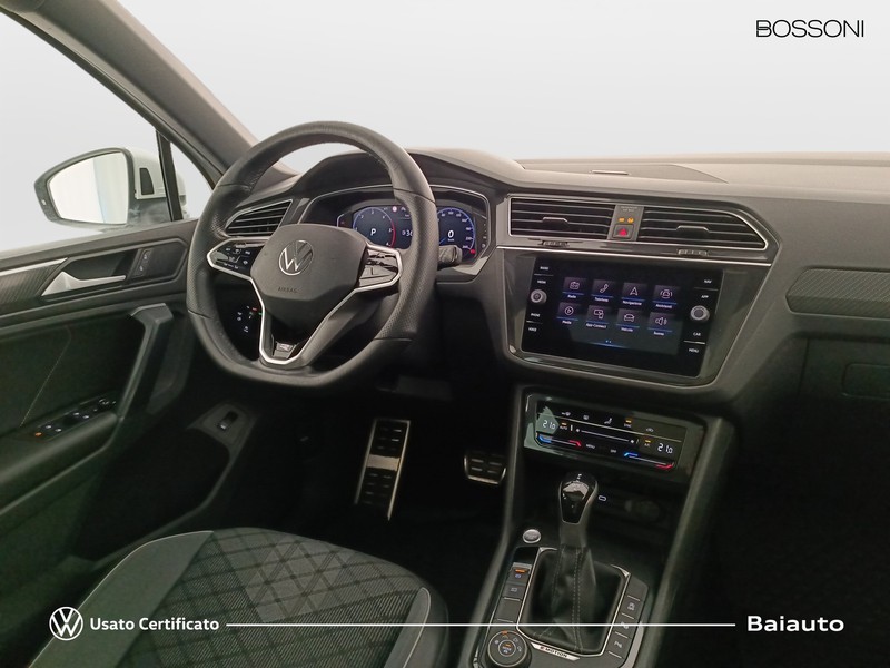 7 - Volkswagen Tiguan 2.0 tdi scr 200cv r line 4motion dsg
