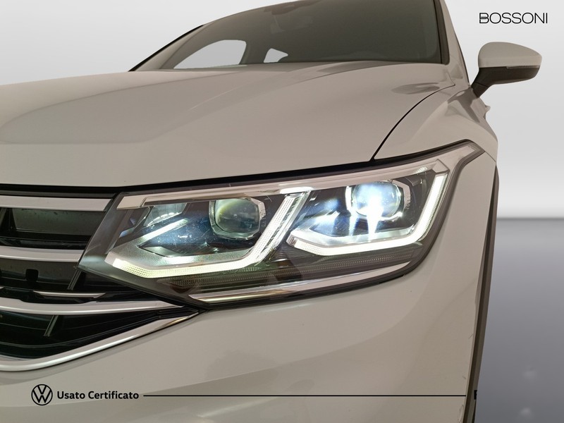 25 - Volkswagen Tiguan 2.0 tdi scr 200cv r line 4motion dsg