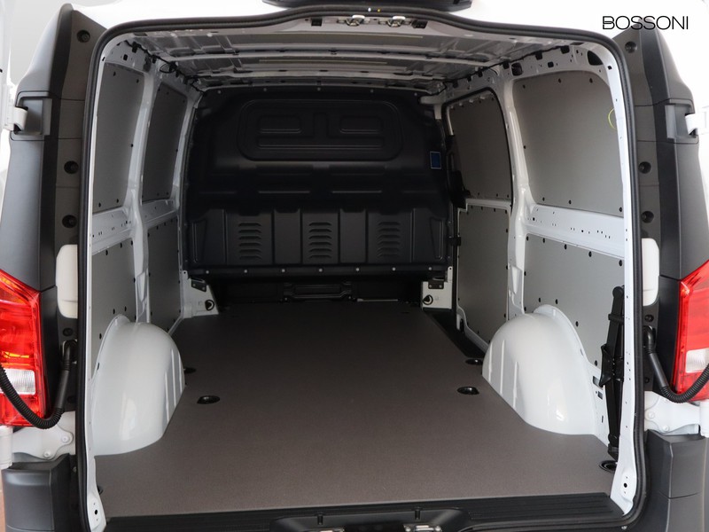 13 - Mercedes Vans Vito furgone 114 cdi long