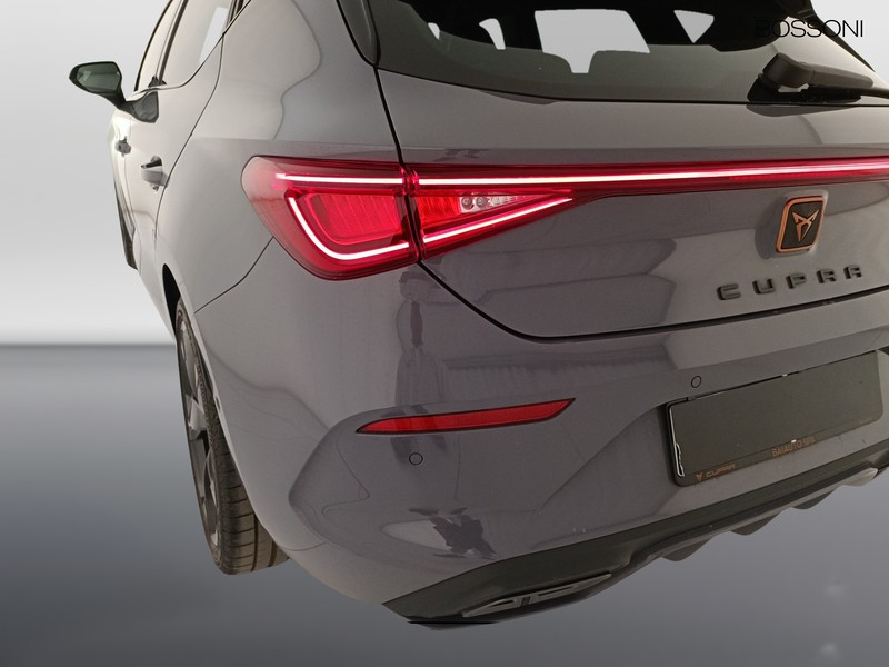 25 - CUPRA Leon 1.5 hybrid 150cv dsg