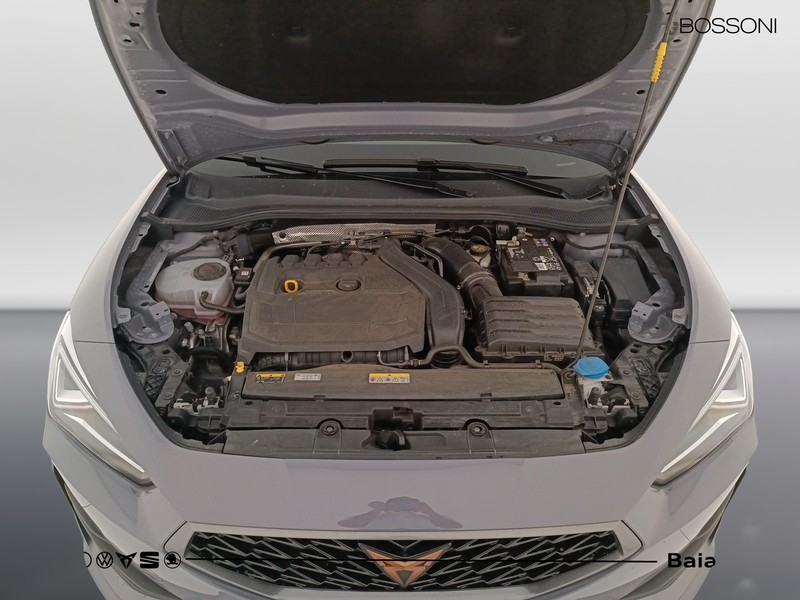 31 - CUPRA Leon 1.5 hybrid 150cv dsg