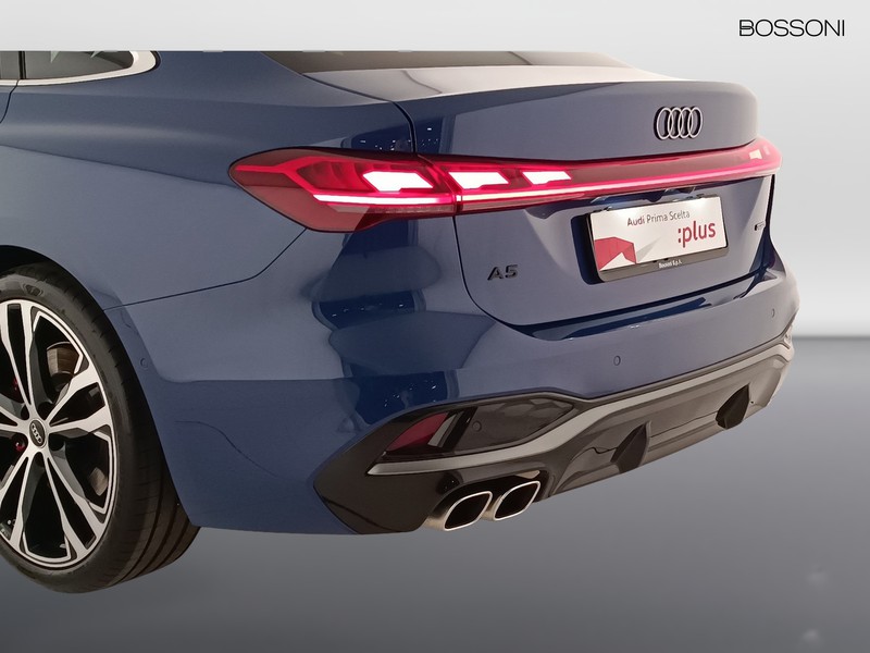 13 - Audi A5 berlina 2.0 tdi mhev+ 204cv business quattro