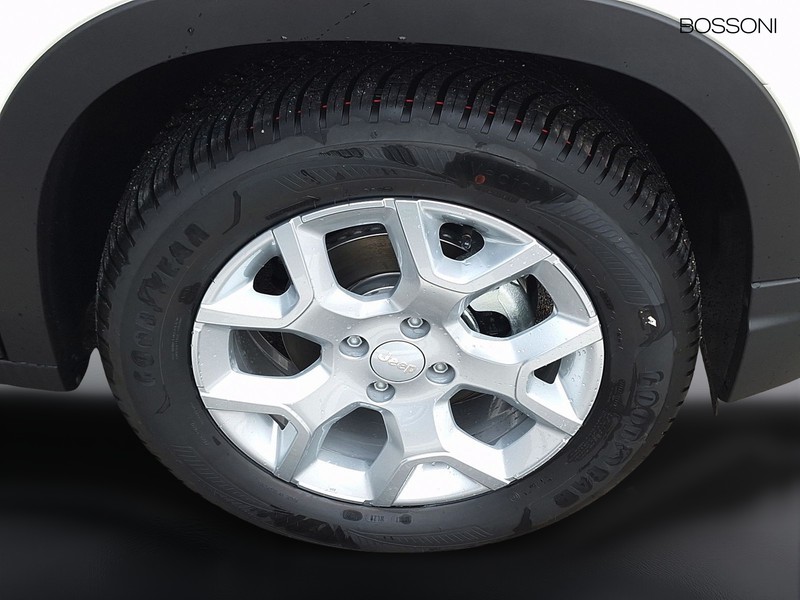 13 - Jeep Avenger 1.2 turbo 100cv altitude fwd