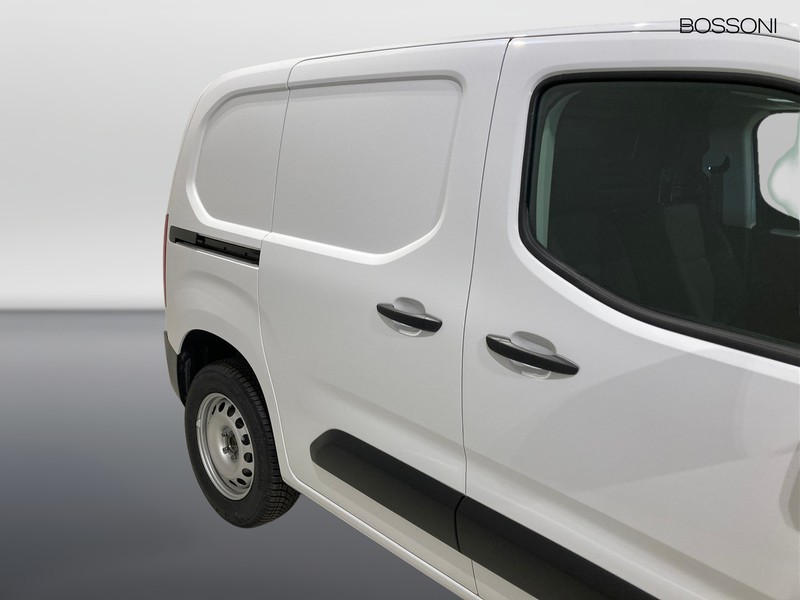 7 - Fiat Professional Doblò van m 1.2 benzina 110cv