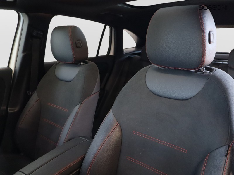 7 - Mercedes GLA 200 d amg line advanced plus 8g-dct