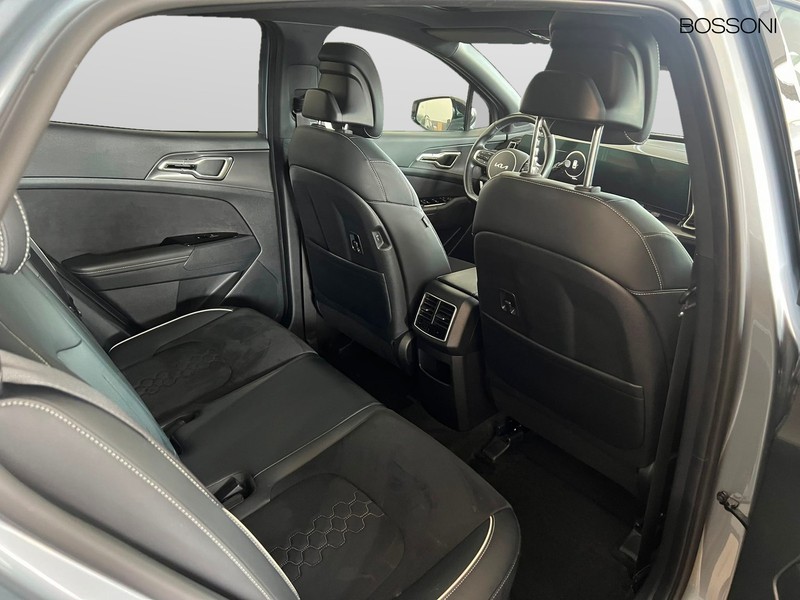 7 - Kia Sportage 1.6 t-gdi phev gt-line sunroof pack awd at6