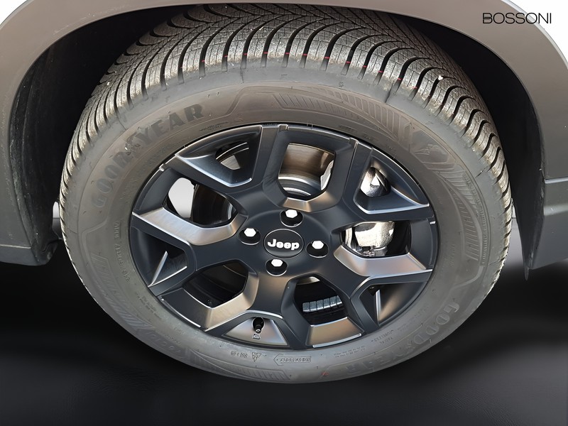 13 - Jeep Avenger 1.2 turbo e-hybrid mhev 110cv black edition fwd edct6
