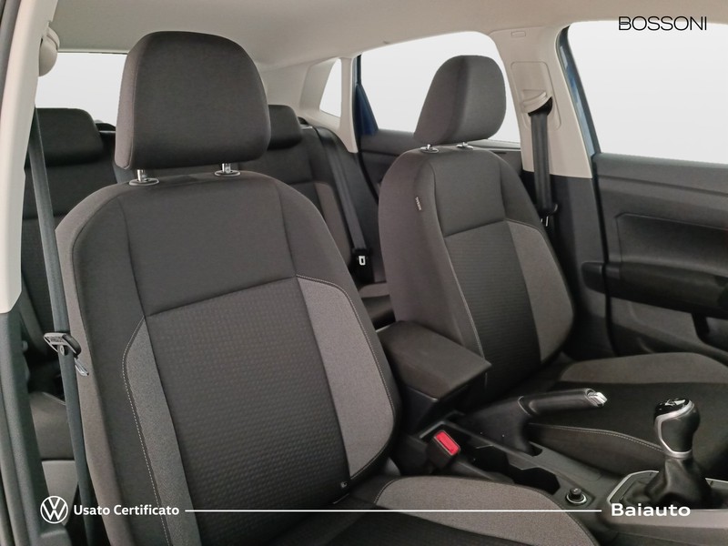 19 - Volkswagen Polo 1.0 tsi 95cv life