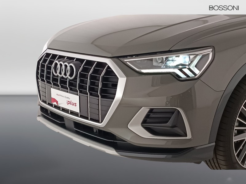13 - Audi Q3 35 1.5 tfsi evo2 business advanced s tronic