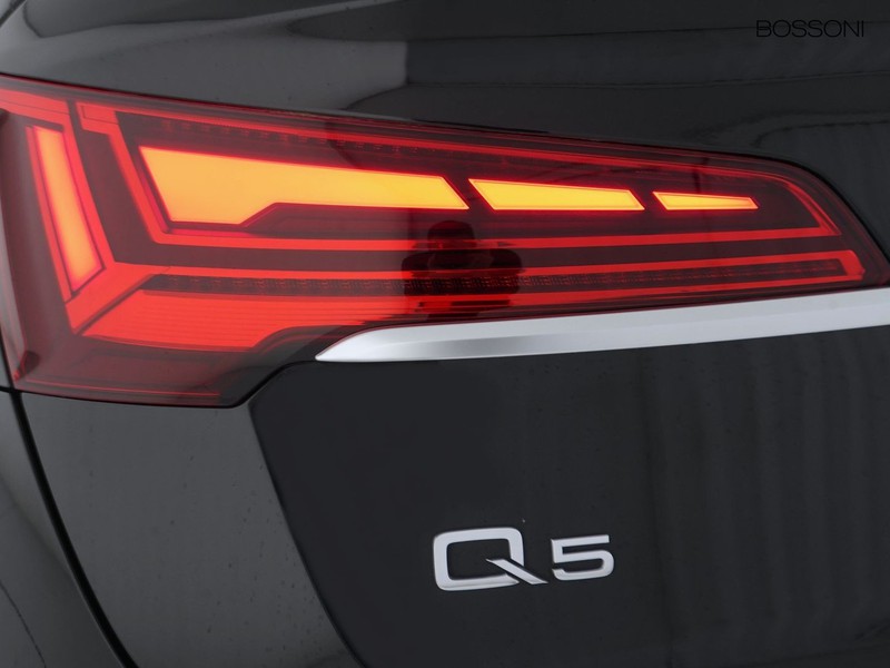 7 - Audi Q5 sportback 40 2.0 tdi mhev 12v s line quattro s tronic