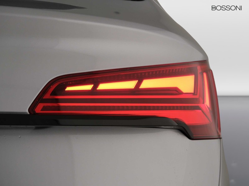 7 - Audi Q5 sportback 40 2.0 tdi mhev 12v s line quattro s tronic