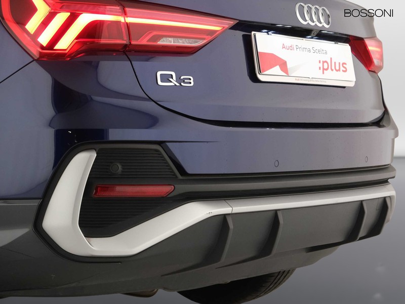 43 - Audi Q3 sportback 35 2.0 tdi s line edition s tronic