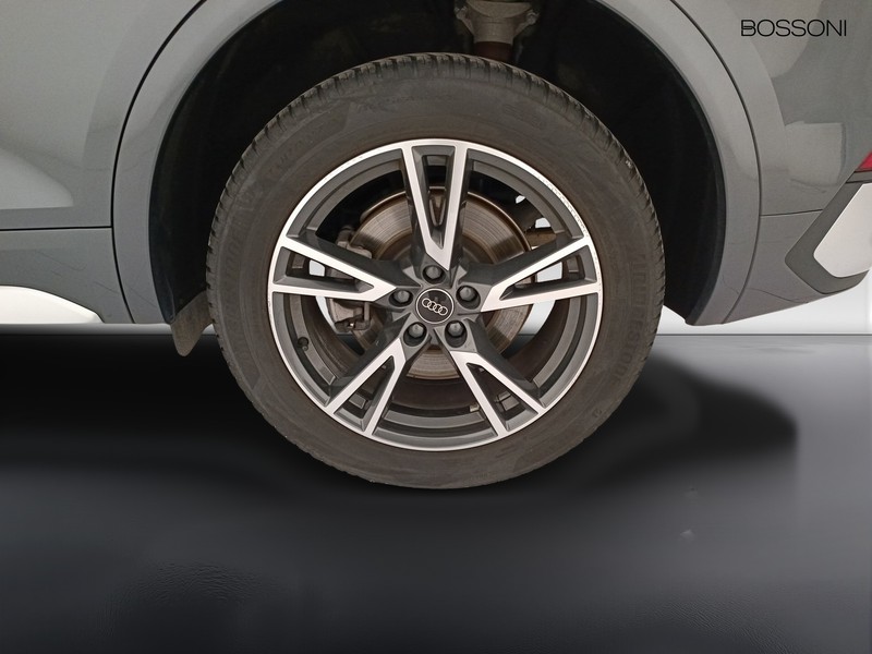 31 - Audi Q5 sportback 40 2.0 tdi mhev 12v s line quattro s tronic