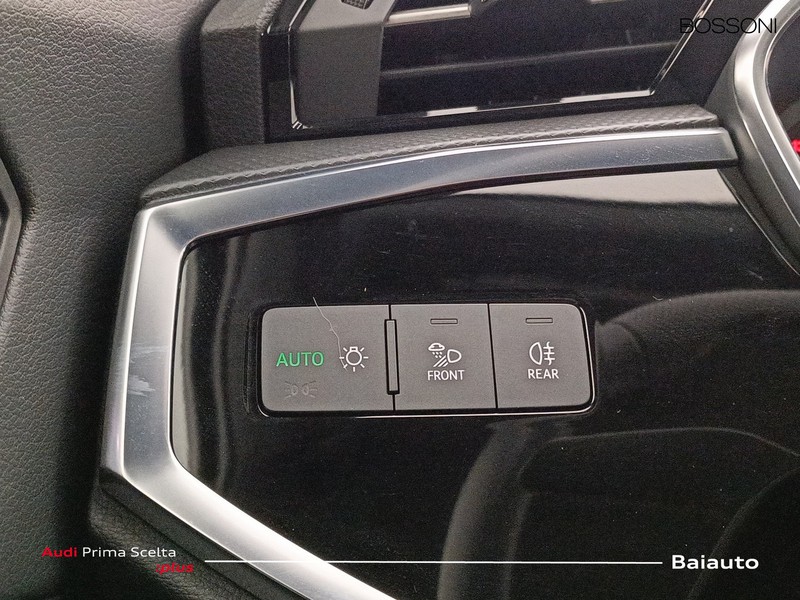 19 - Audi Q3 sportback 40 2.0 tdi 193cv s line edition quattro s tronic
