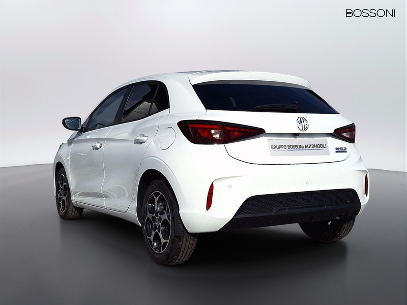 7 - Mg MG3 1.5 hybrid+ luxury