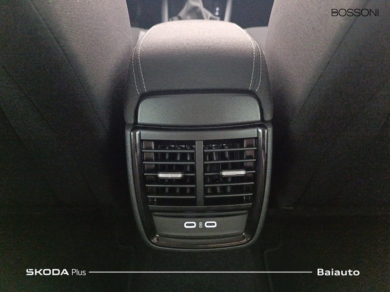13 - Skoda Kamiq 1.0 tsi 115cv black dots dsg