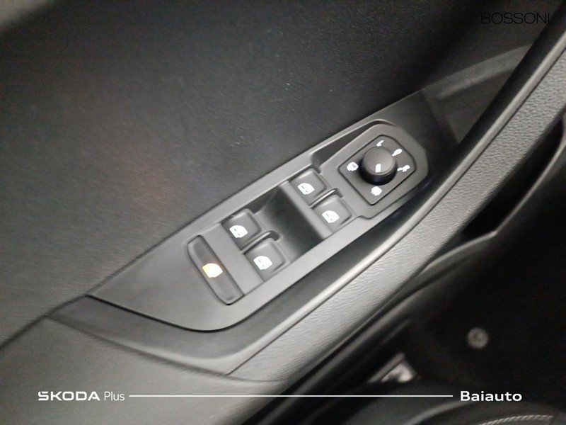 19 - Skoda Karoq 2.0 tdi evo scr 150cv executive 4x4 dsg