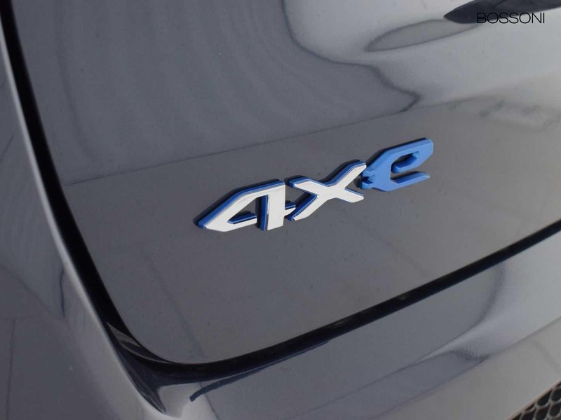 31 - Jeep Compass 1.3 turbo t4 phev limited 4xe at6