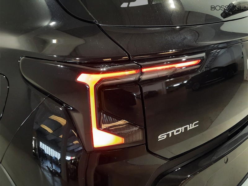 25 - Kia Stonic 1.0 t-gdi mhev style tech pack