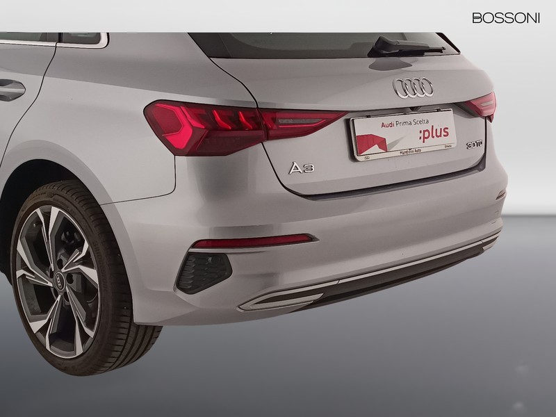13 - Audi A3 sportback 30 2.0 tdi business advanced