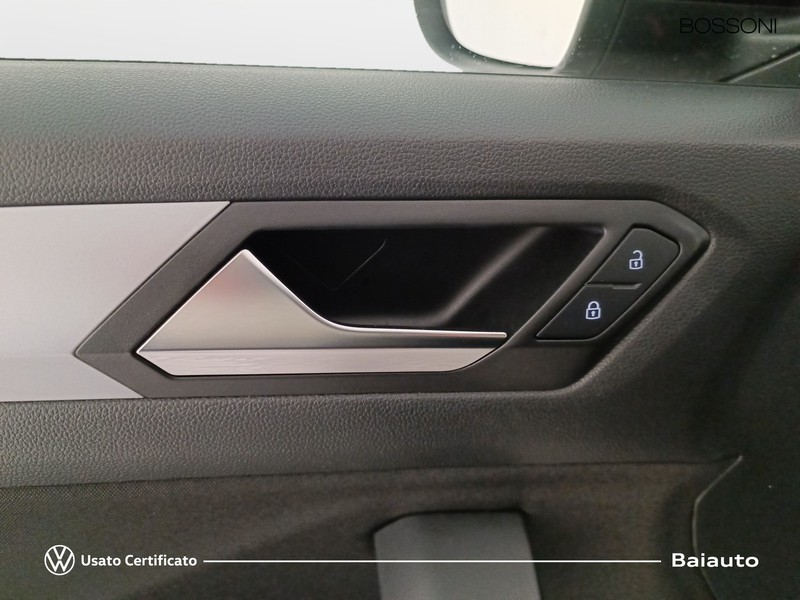 19 - Volkswagen T-Roc 1.5 tsi act sport dsg