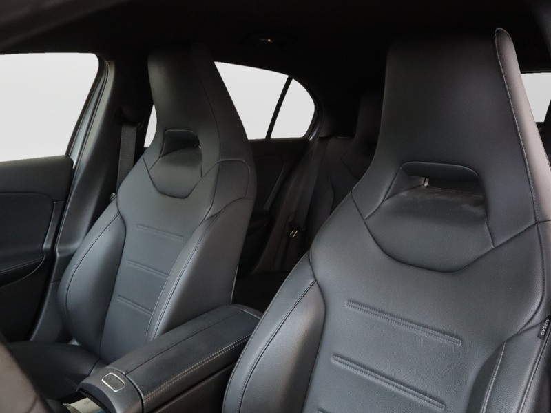 7 - Mercedes Classe A 180 d sport 7g-dct