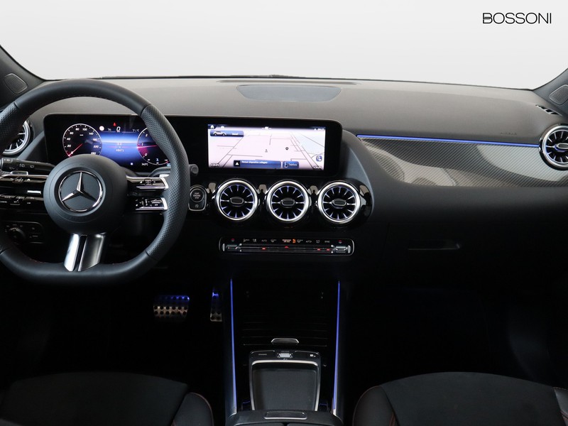 13 - Mercedes GLA 200 d amg line advanced plus 4matic 8g-dct