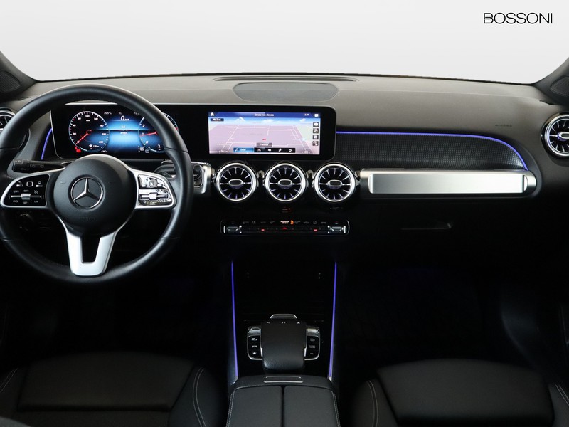 13 - Mercedes GLB 200 sport plus 7g-dct