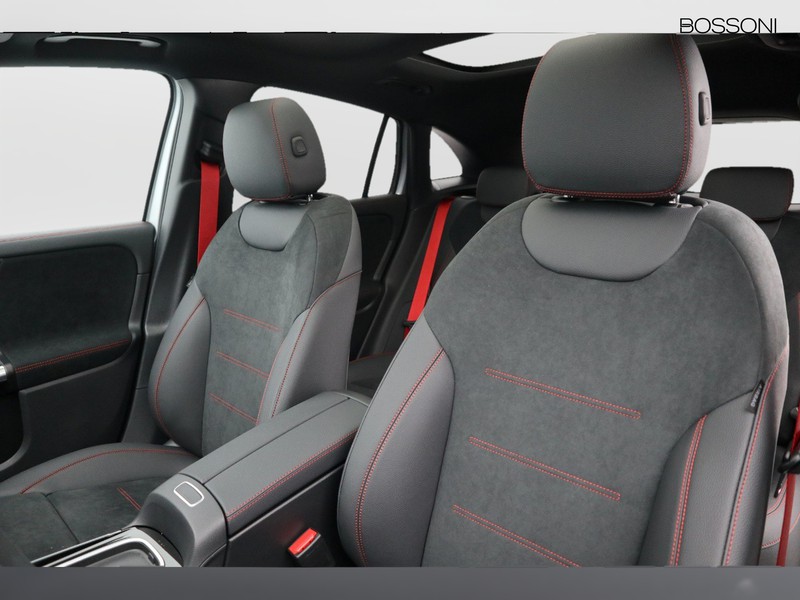 7 - AMG GLA amg 35 premium plus amg 4matic 8g-dct