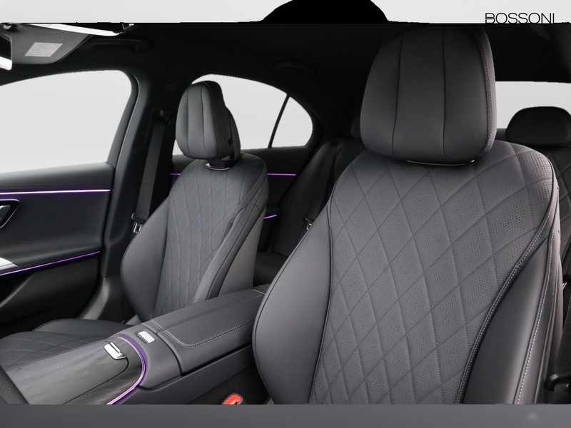7 - Mercedes Classe E berlina 220 d amg line premium 4matic 9g-tronic