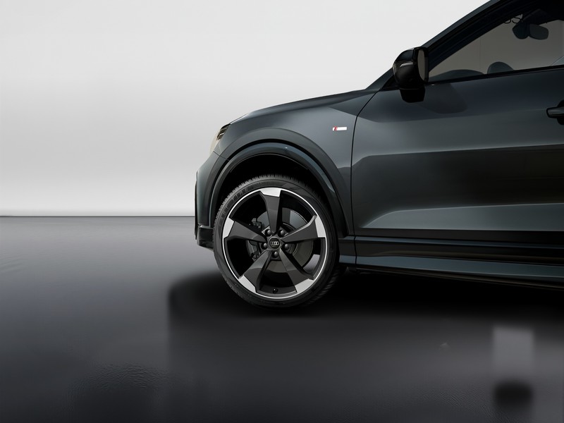 7 - Audi Q2 35 2.0 tdi identity black s tronic