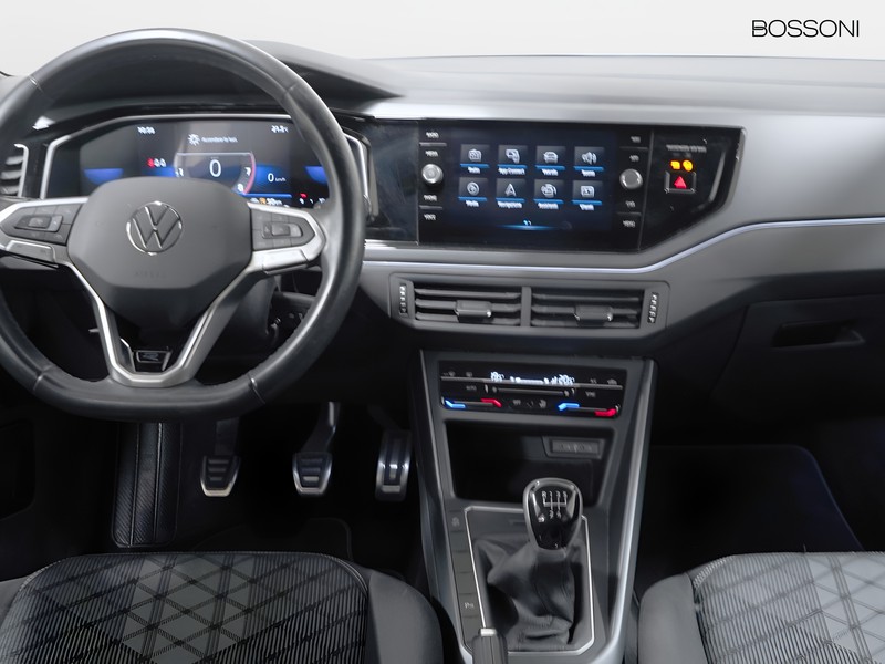 7 - Volkswagen Polo 1.0 tsi 95cv r line